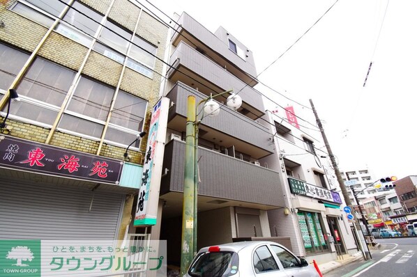 A・R横浜の物件外観写真